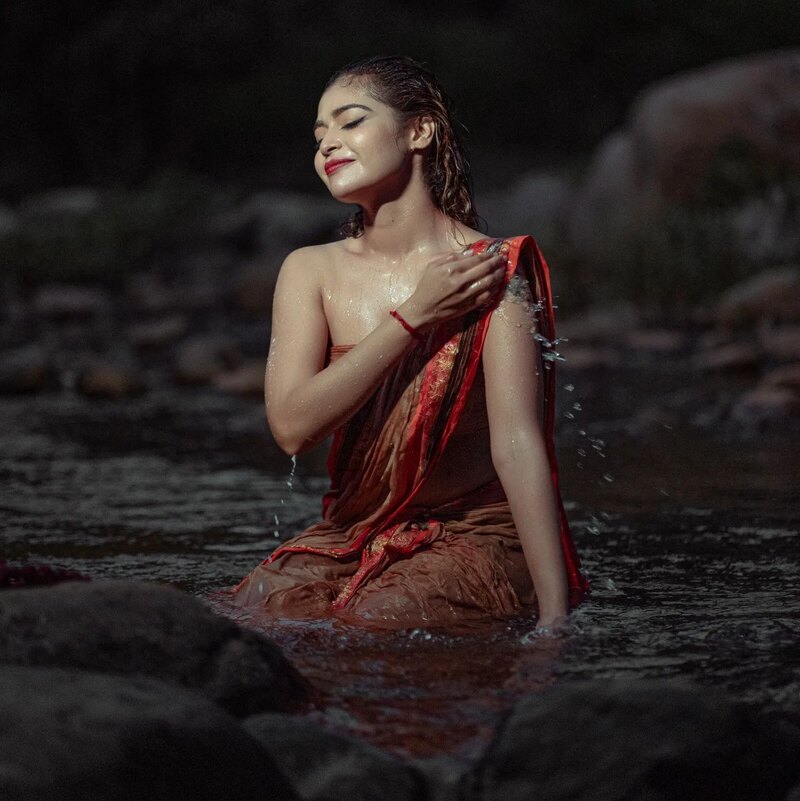 Dharsha gupta new hot bath clicks