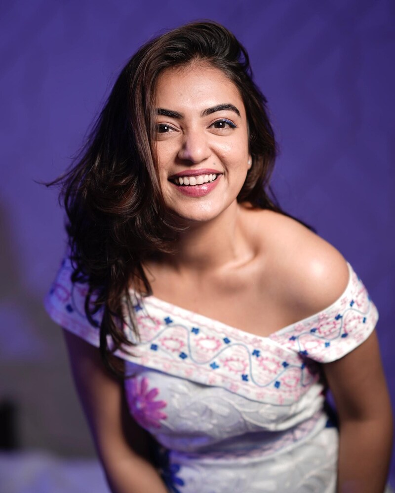 Nazriya tamil new hot