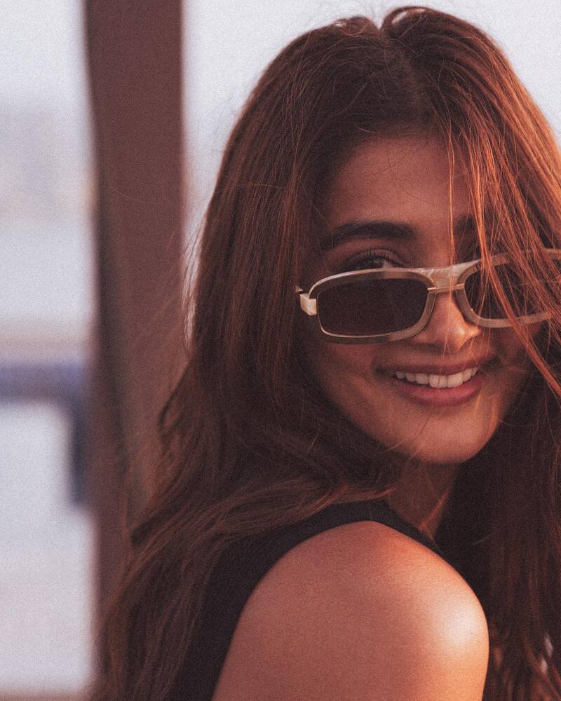 Pooja hegde new hot clicks glass