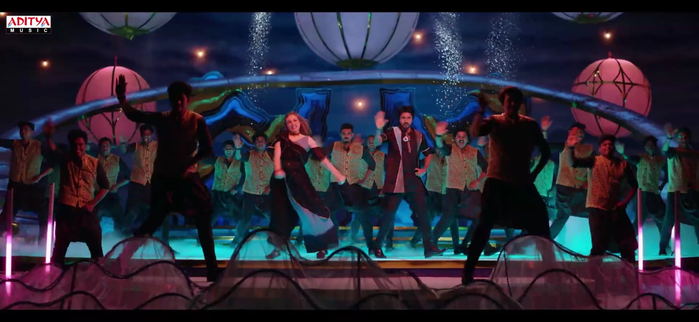 Prince first singil video viral