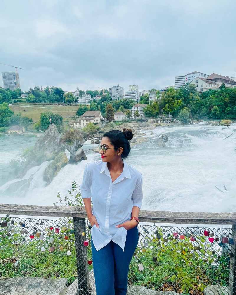 Priya bhavani new shankar hot clicks