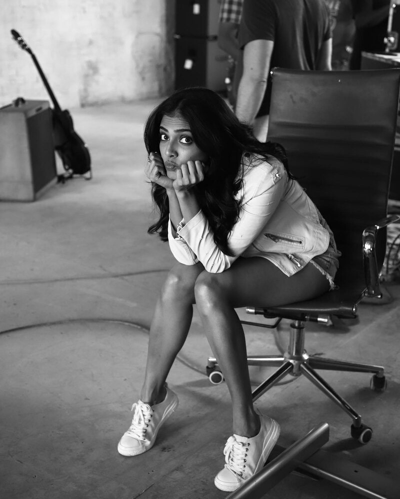 Malavika mohanan new hot shooting spot