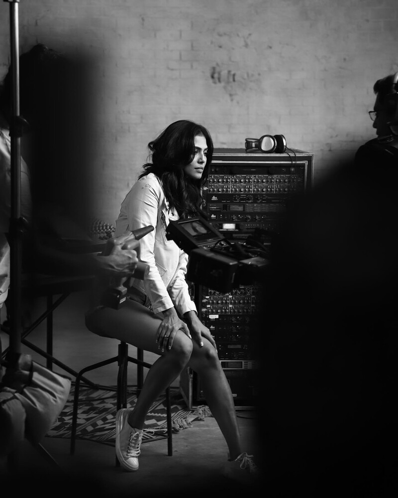 Malavika mohanan new hot shooting spot