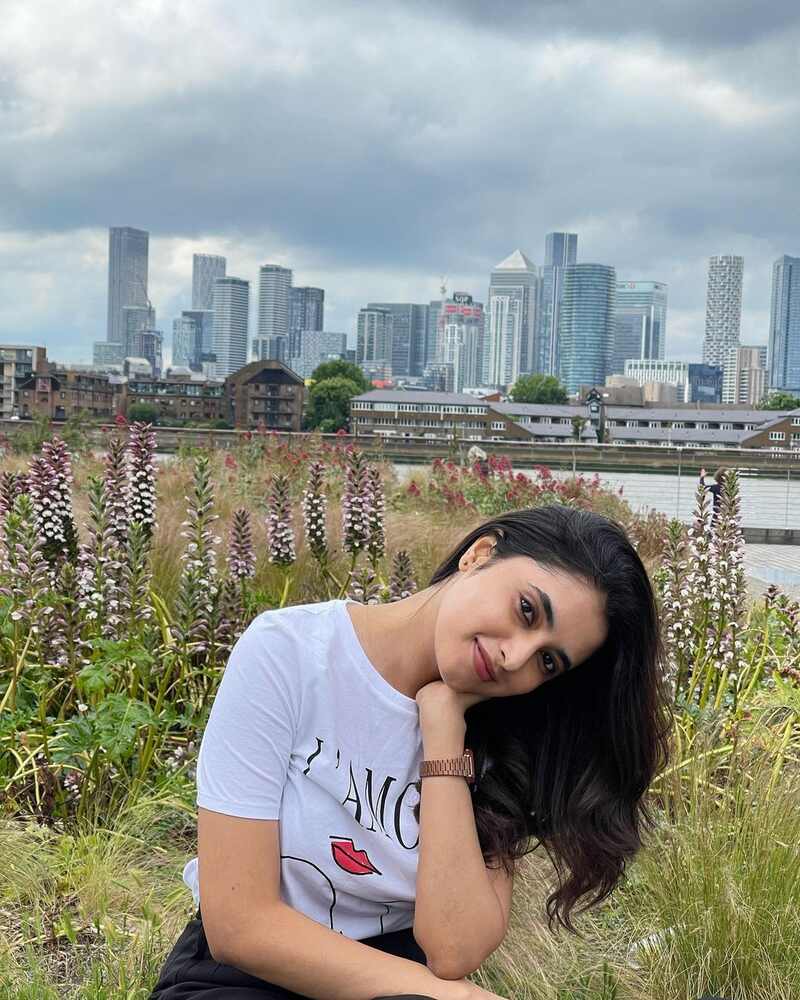 Priyanka mohan new hot clicks viral