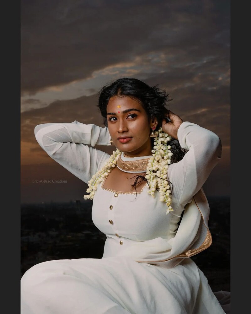 Poornima ravi new hot clicks video