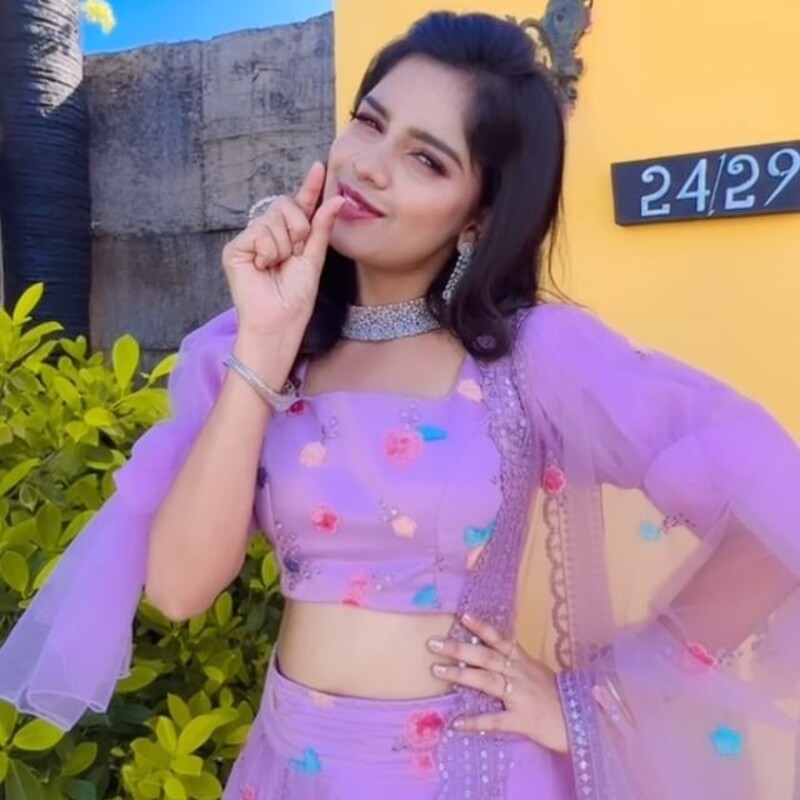 Pranika dhakshu new hot reels vedio