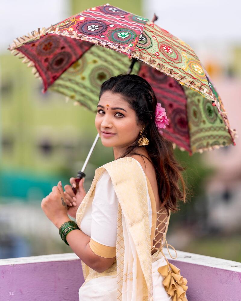 Sharanya turadi new hot clicks tamil