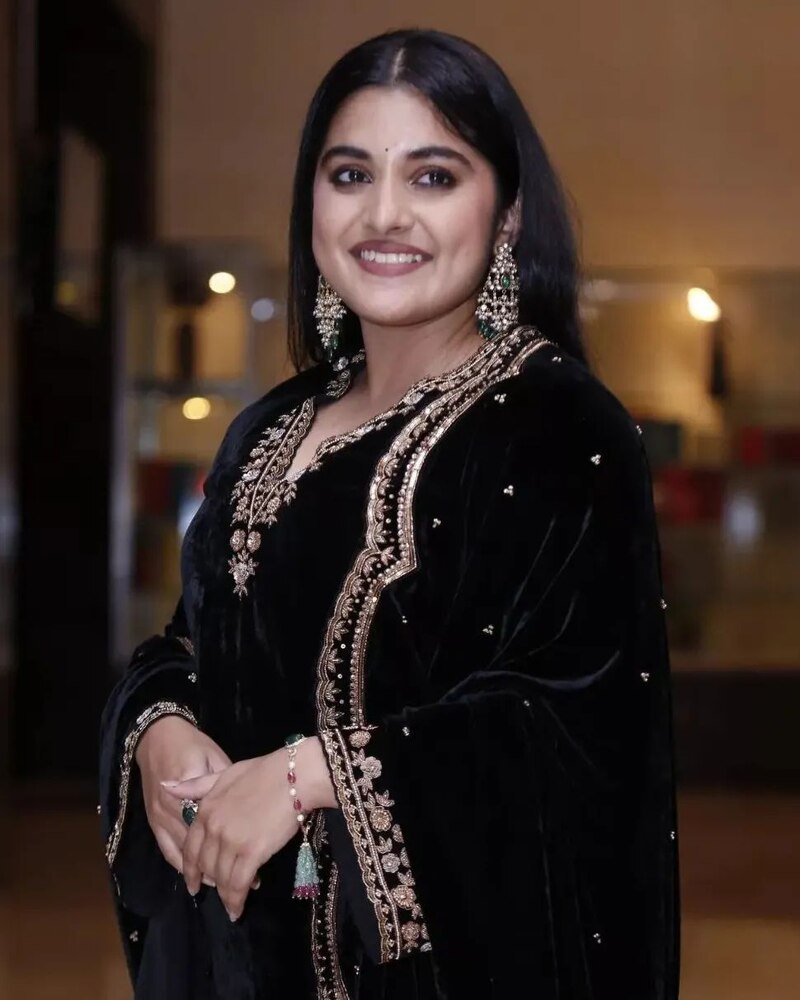 Nivetha thomas new hot recent clicks