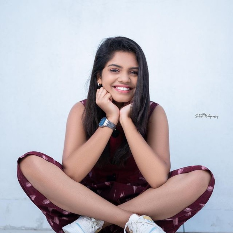 Pranika dhakshu new hot vijay tv