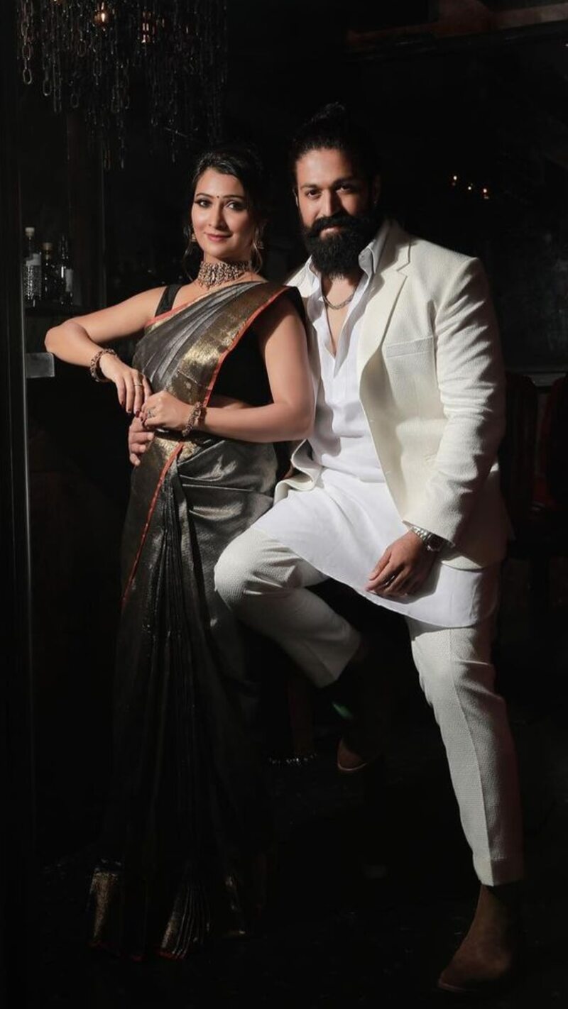 Yash radhika pandit latest photo trending