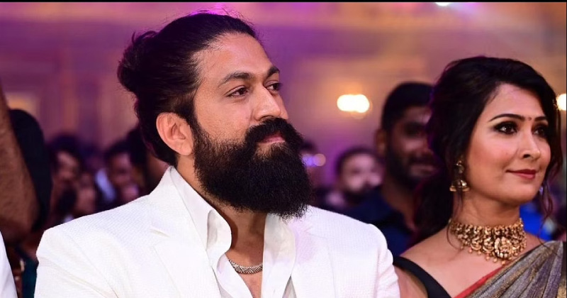 Yash radhika pandit latest photo trending