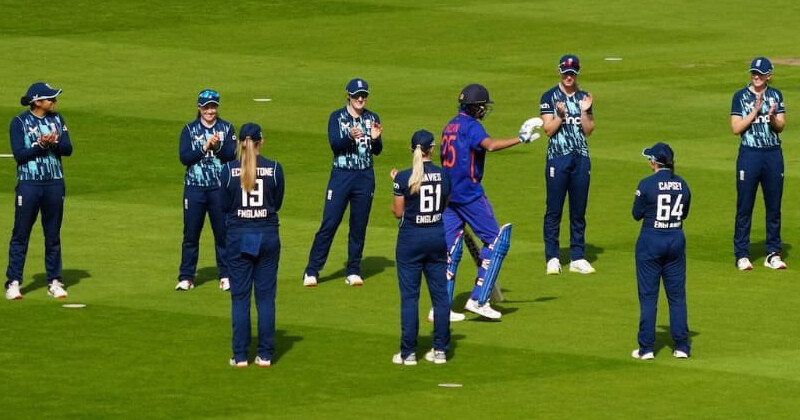 Jhulan goswami retires