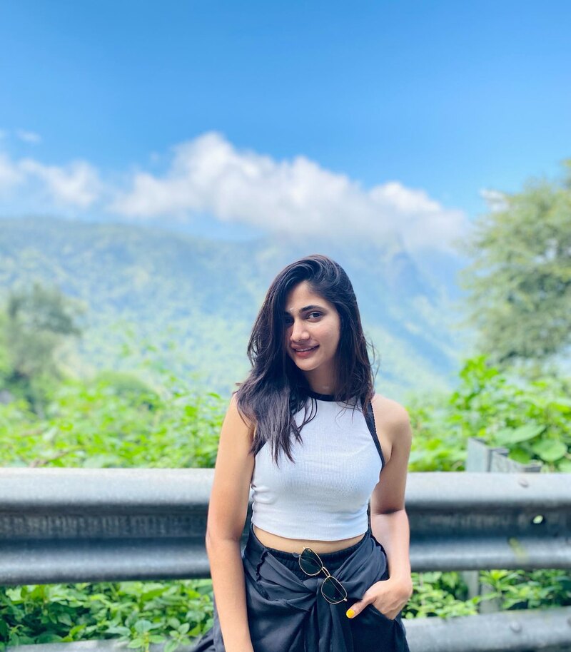 Losliya tamil new bigg boss vijaytv