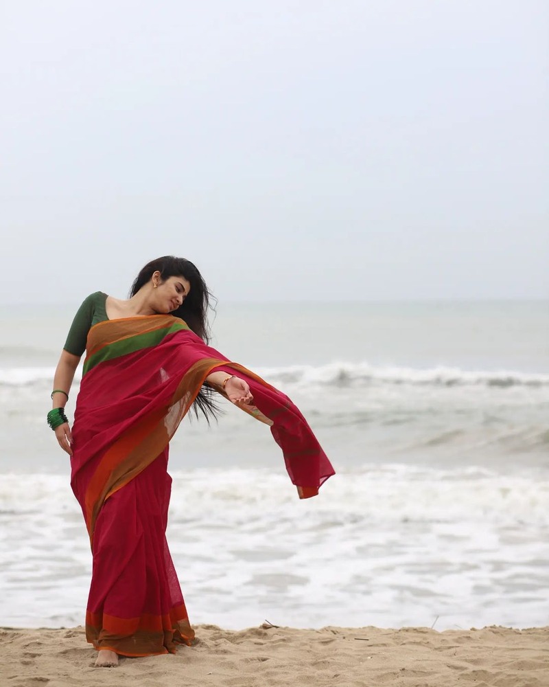 Pragya nagra new eruma saani hot