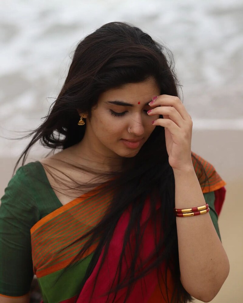 Pragya nagra new eruma saani hot