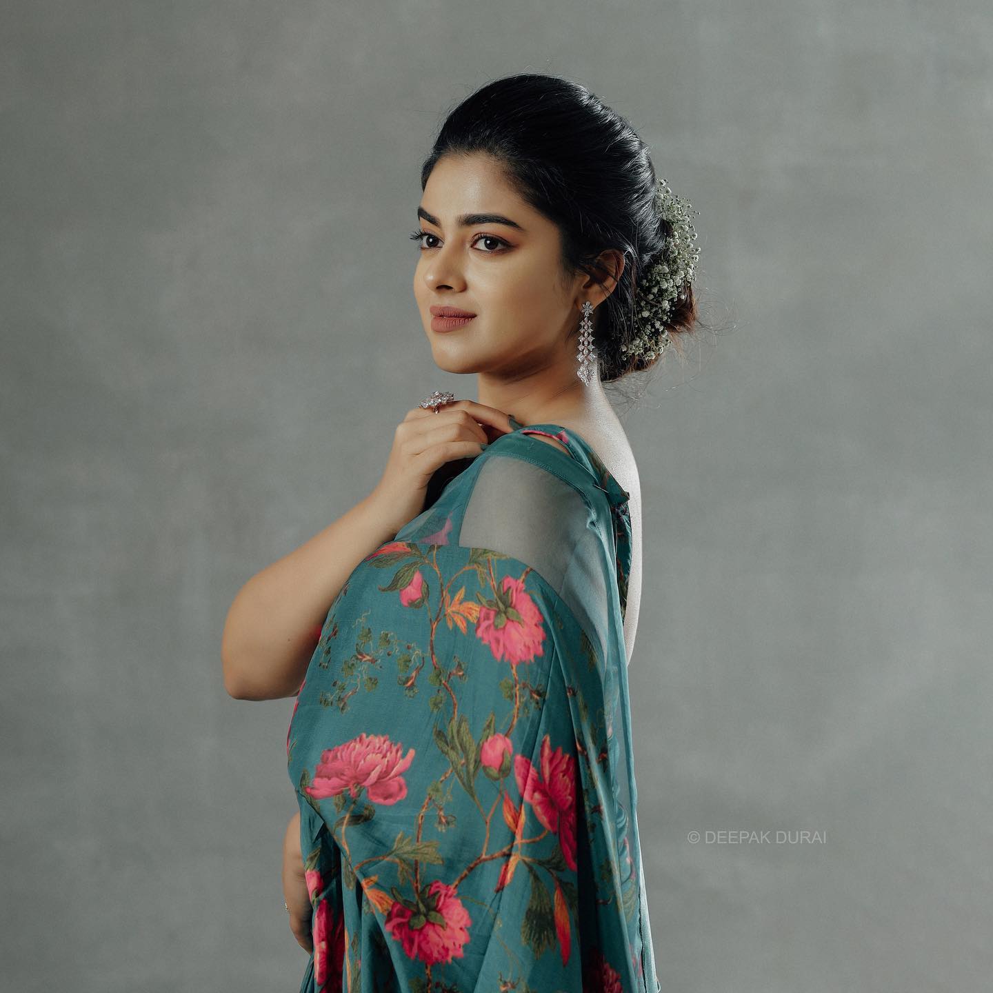 Siddhi idnani new vendhu thanindhathu kaadu