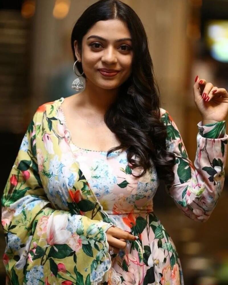 Varsha bollamma new hot clicks recent