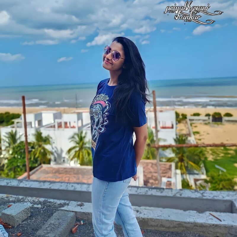 Priya bhavanishankar new hot clicks viral