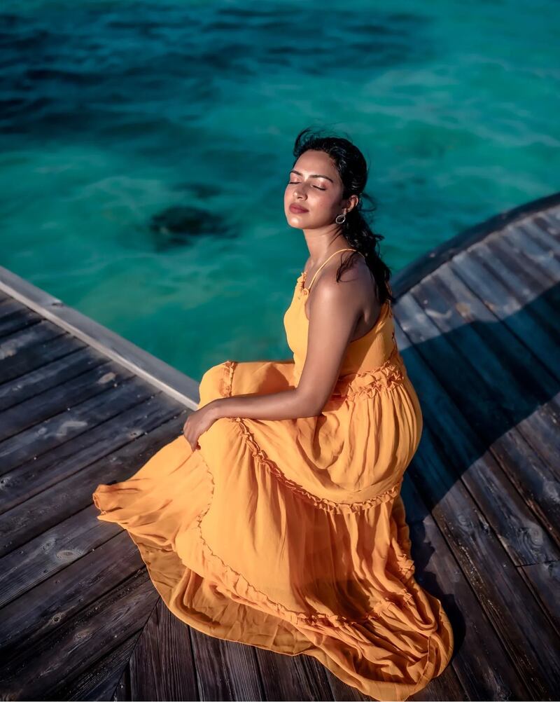 Amala paul new beach hot clicks