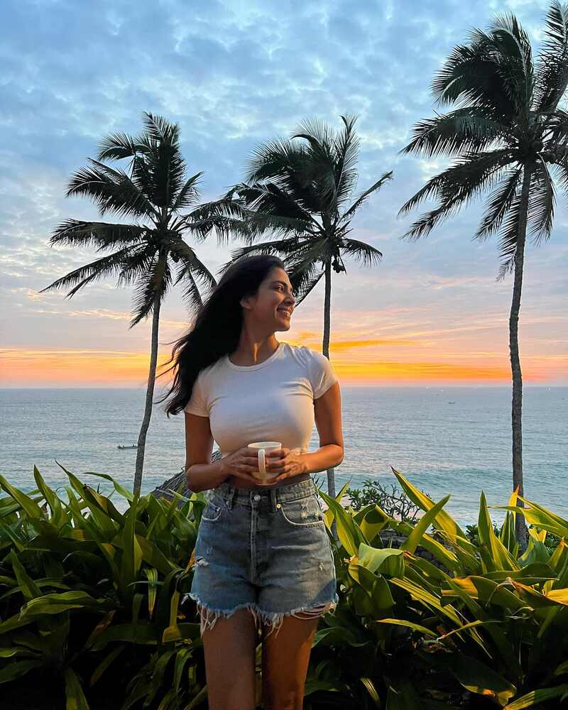 Malavika mohana new hot