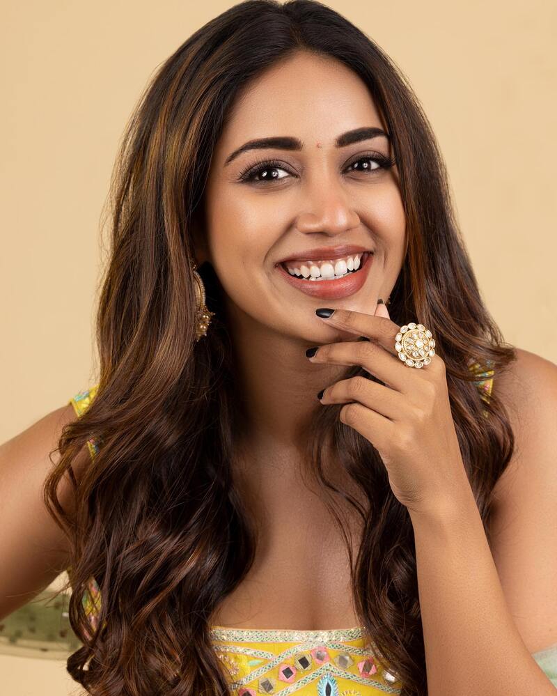 Nivetha pethuraj new hot