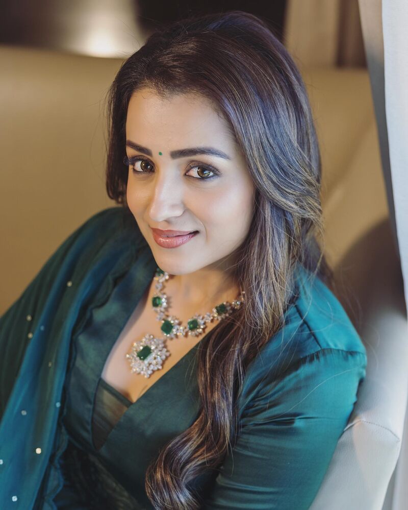 Trisha tamil new hot