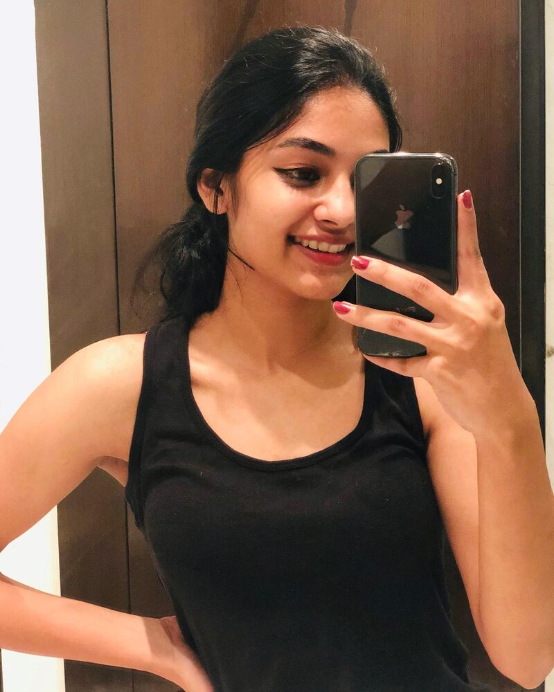 Ivana hot new love today clicks