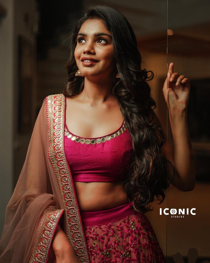 Pranika dhakshu new vijay tv hot