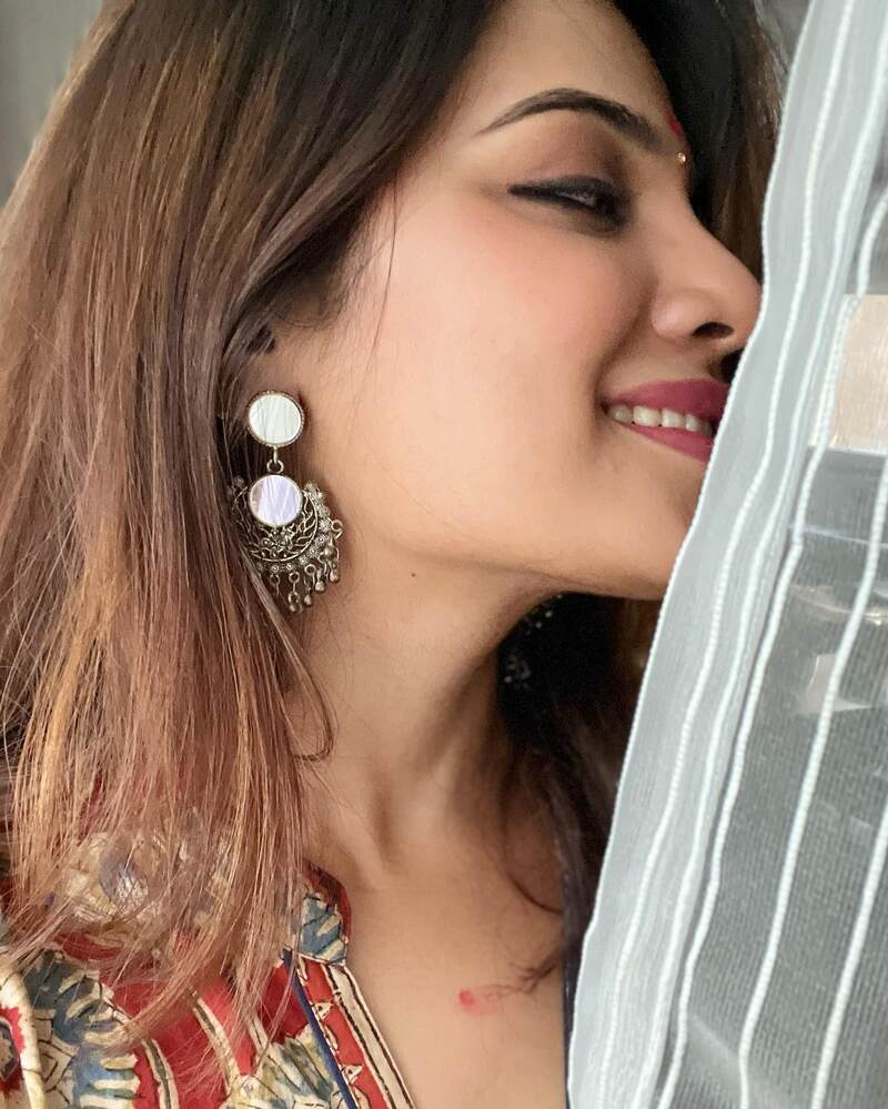 Aathmika tamil new hot