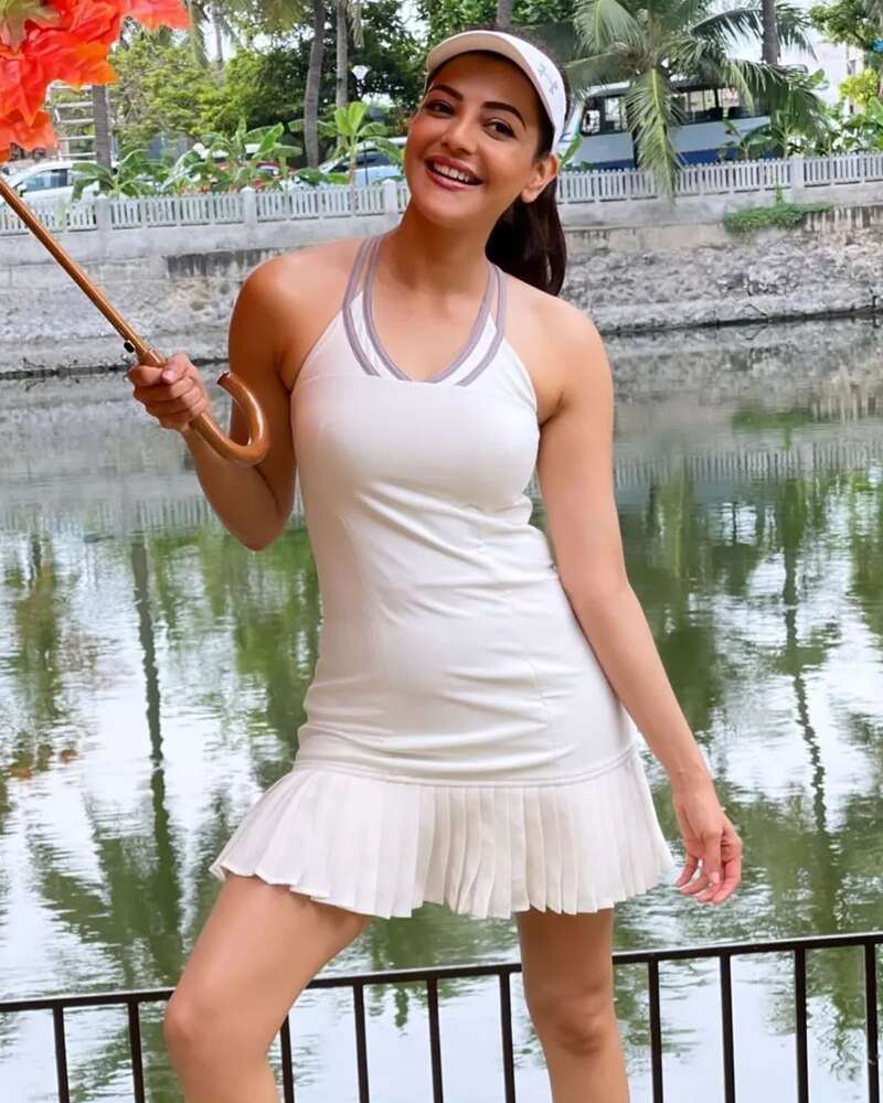 Kajal agarwal new hot playing badminton