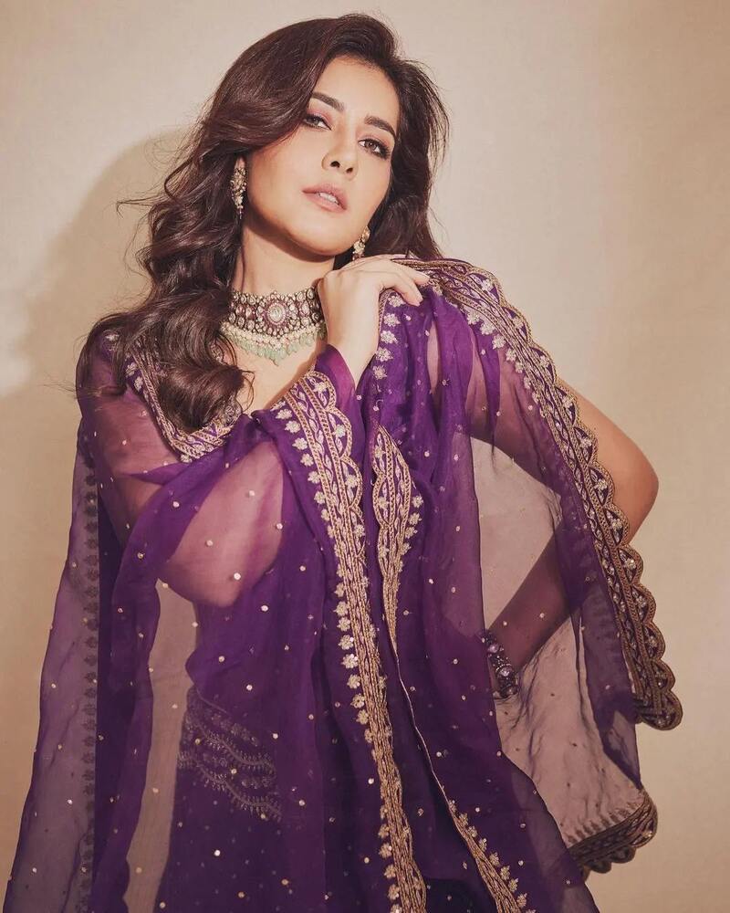 Raashi khanna