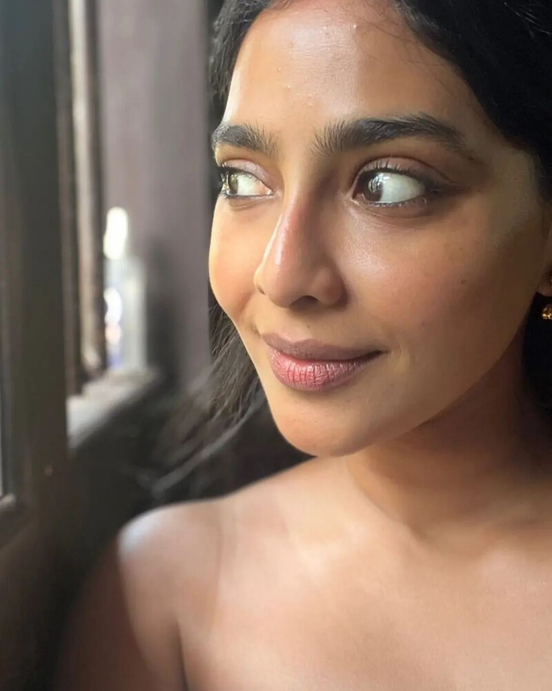 Aishwarya lekshmi new hot ponniyin selvan