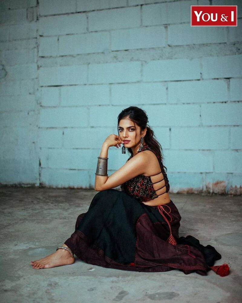 Malavika mohanan new hot cover image