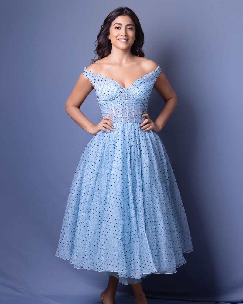 Shriya saran new hot