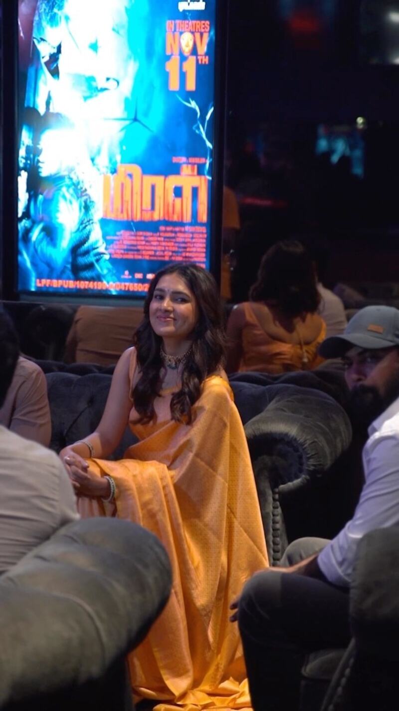 Vani bhojan new hot saree vedio