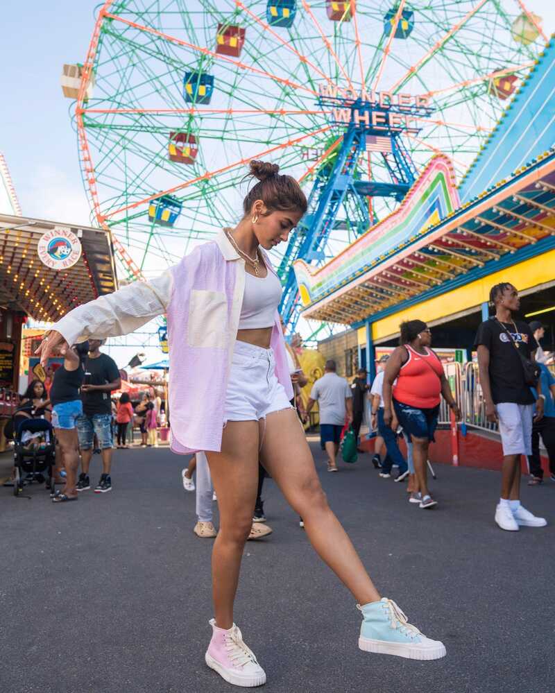 Pooja hegde new hot clicks instagram