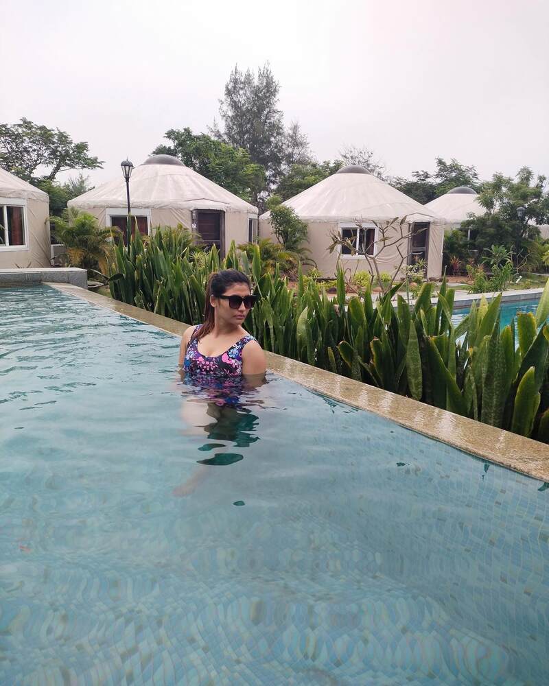 Sunitagogoi vijaytv new hot