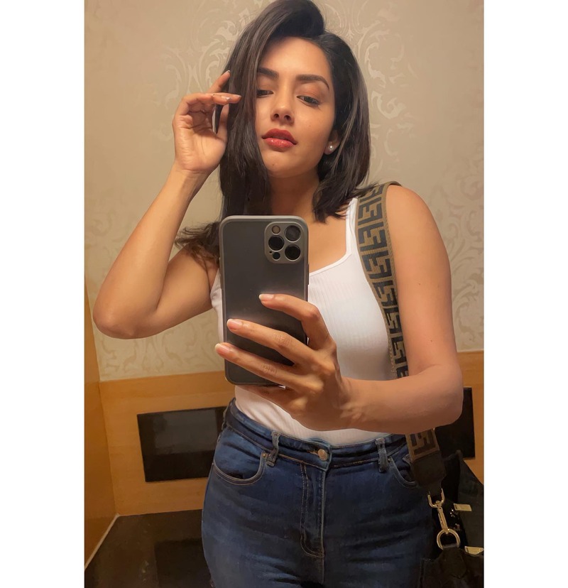 Mahima nambiar new hot