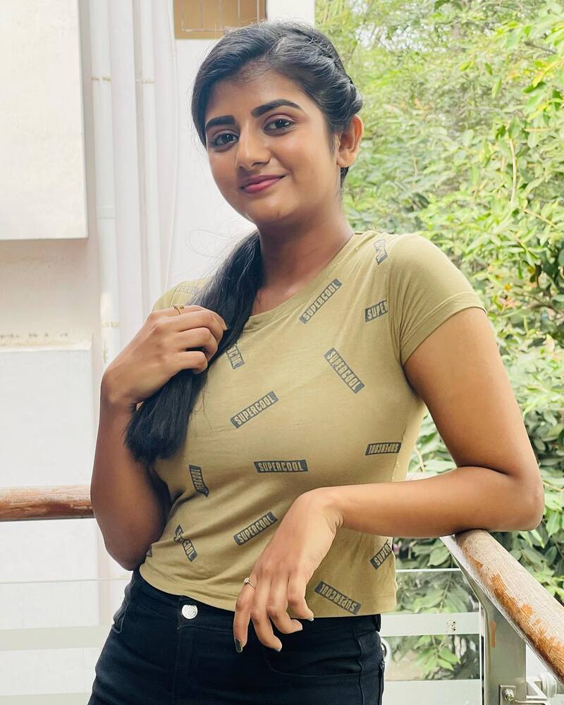 Gabriella charlton new hot vijaytv clicks