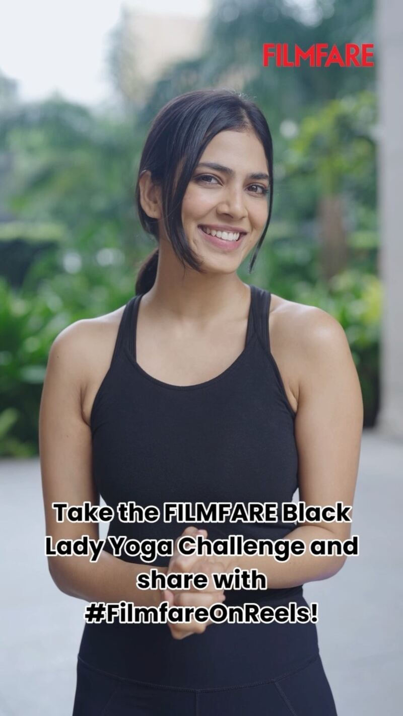 Malavika mohanan new hot vedio beach