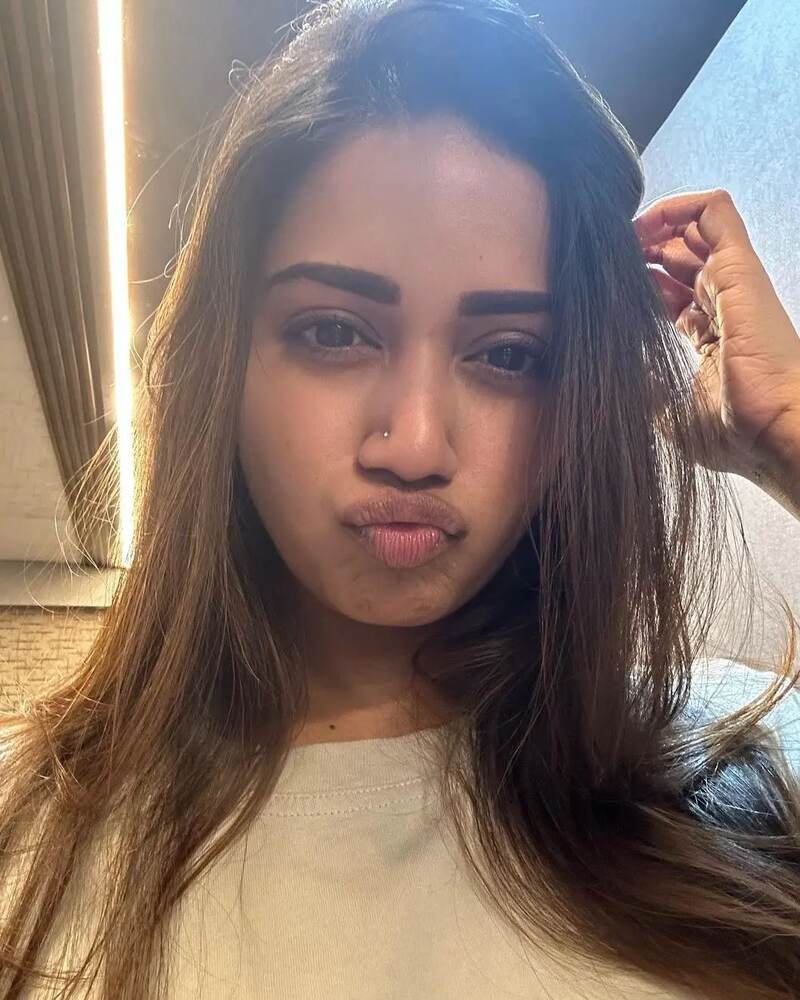 Nivetha pethuraj new hotclicks