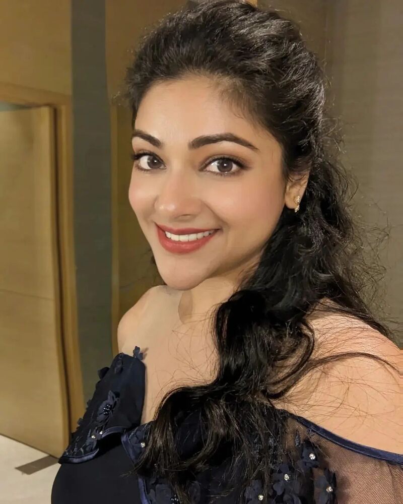 Abhirami hot new virumandi
