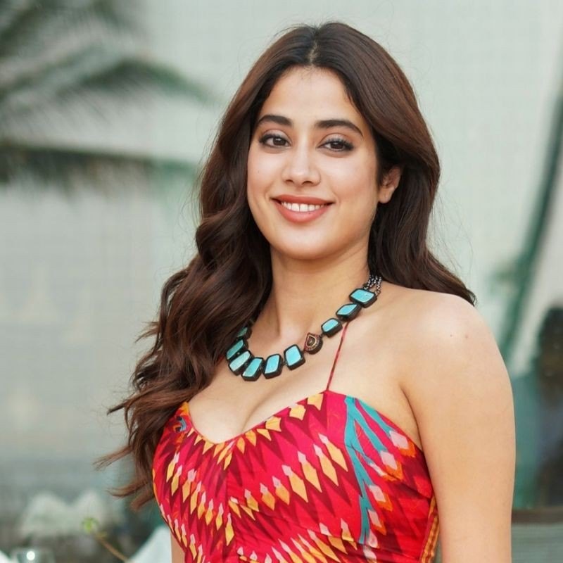 Janvi latest photoshoot viral