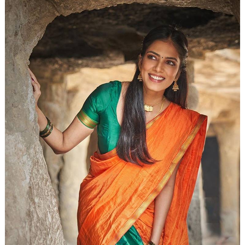 Malavika latest pongal click viral